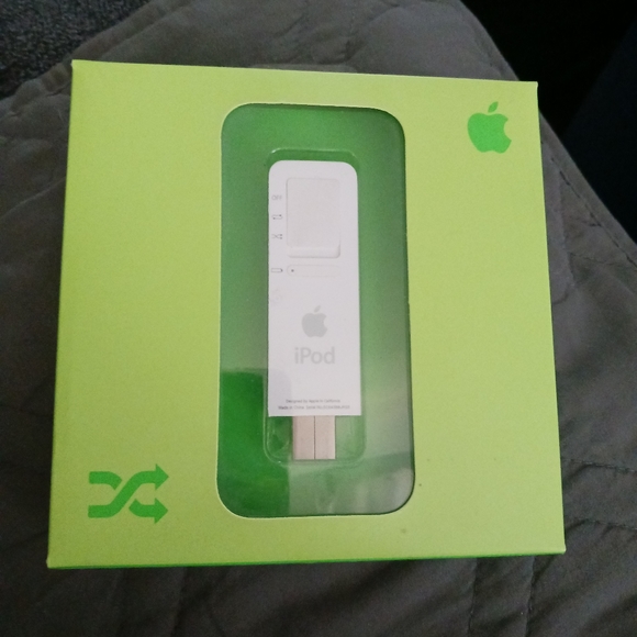 VINTAGE IPOD SHUFFLE 1ST GENERATION - Picture 1 of 10
